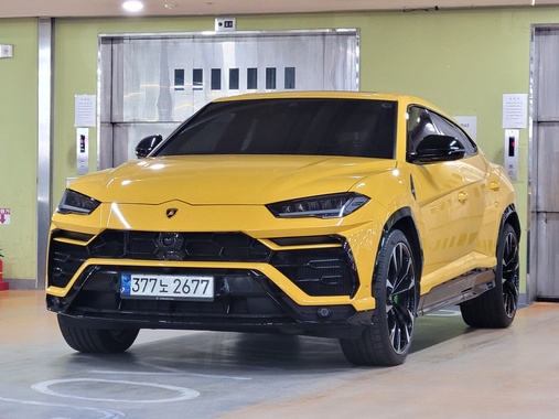 Lamborghini Urus 2021