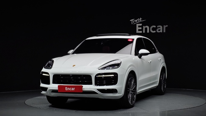 Porsche Cayenne 2021