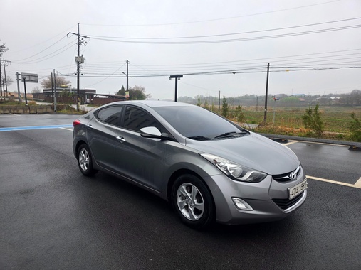 Hyundai Avante 2011