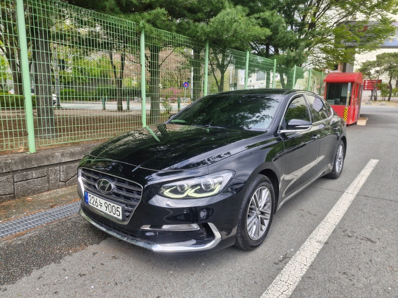 Hyundai Grandeur