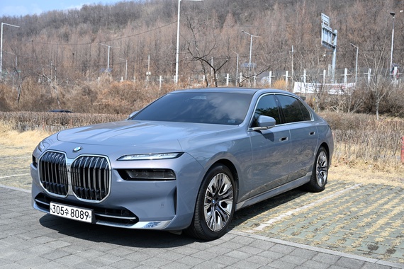 BMW 7 Series 2023