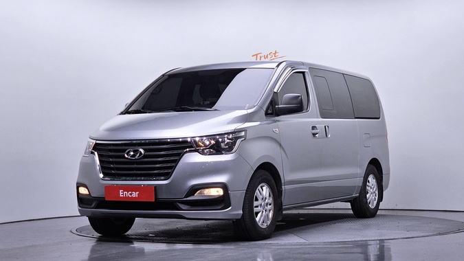 Hyundai Starex 2018