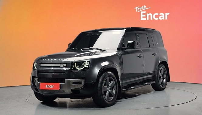 Land Rover Defender 2024