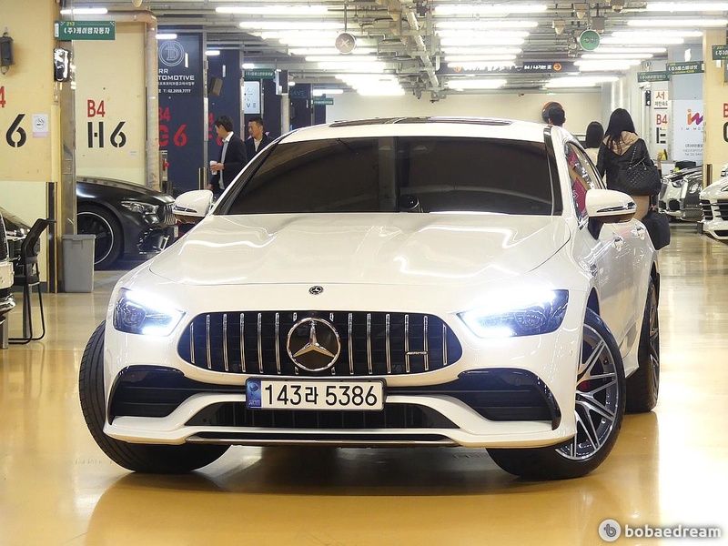 Mercedes-Benz AMG GT