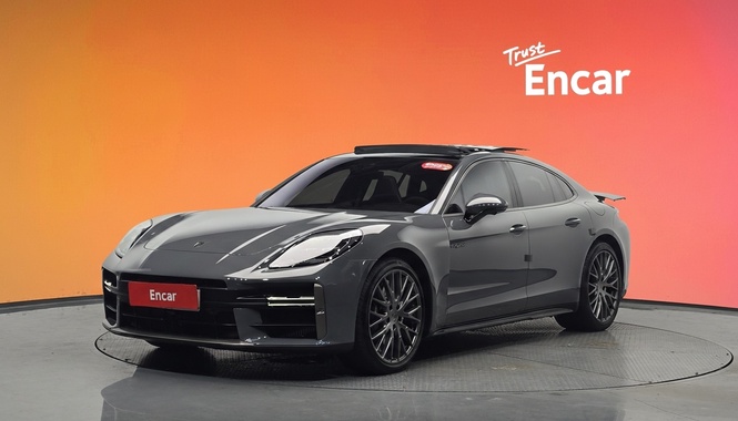 Porsche Panamera 2025