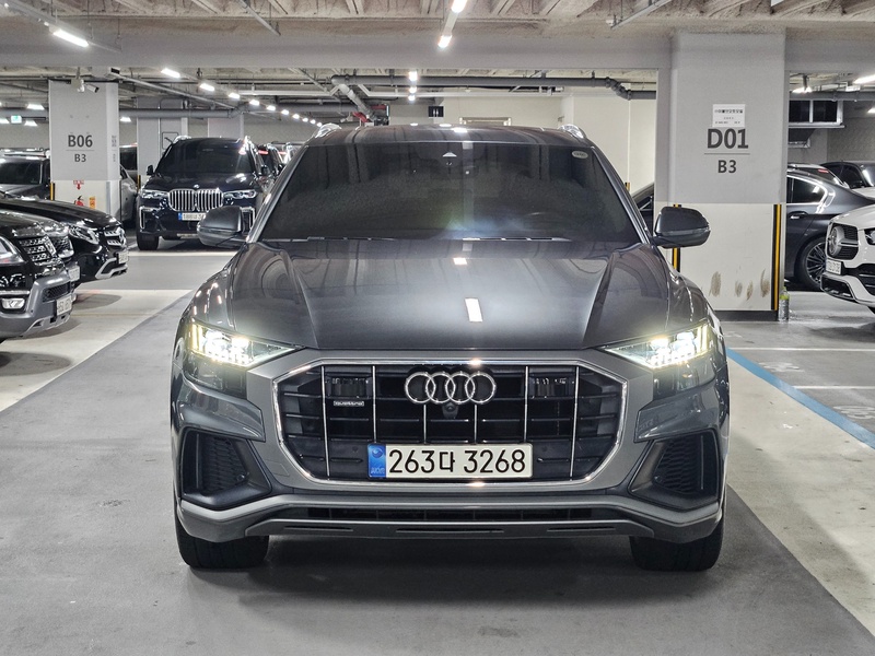 Audi Q8