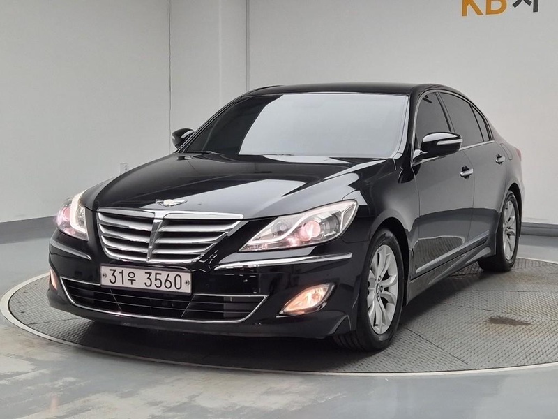 Hyundai Genesis