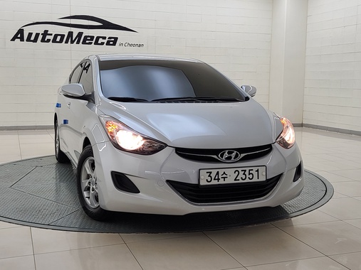 Hyundai Avante 2011