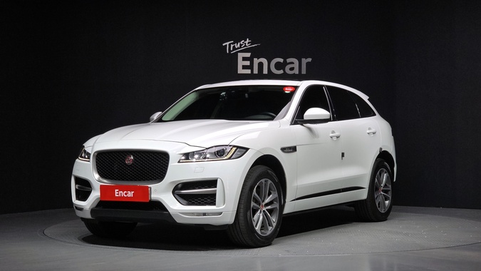 Jaguar F-Pace 2016