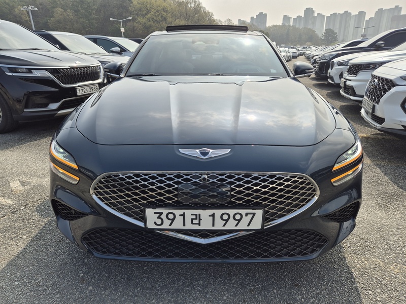 Genesis G70