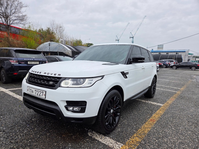 Land Rover Sport