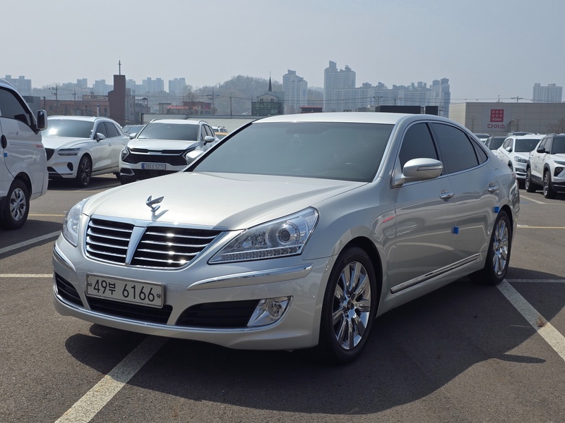 Hyundai Equus