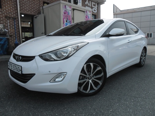 Hyundai Avante 2013