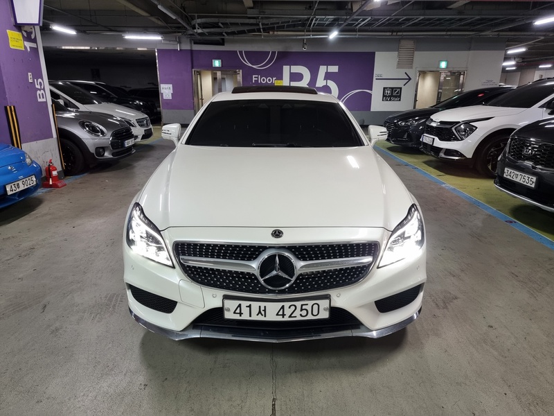 Mercedes-Benz CLS-Class