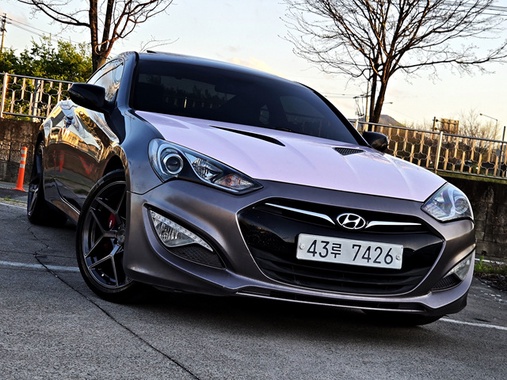 Hyundai Genesis 2009