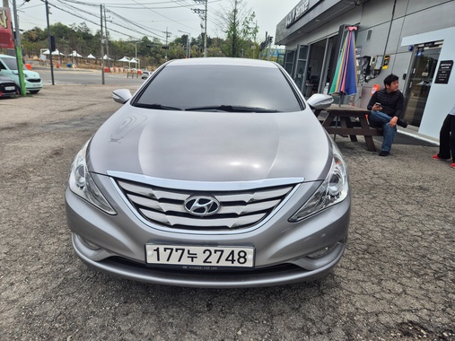 Hyundai Sonata 2011