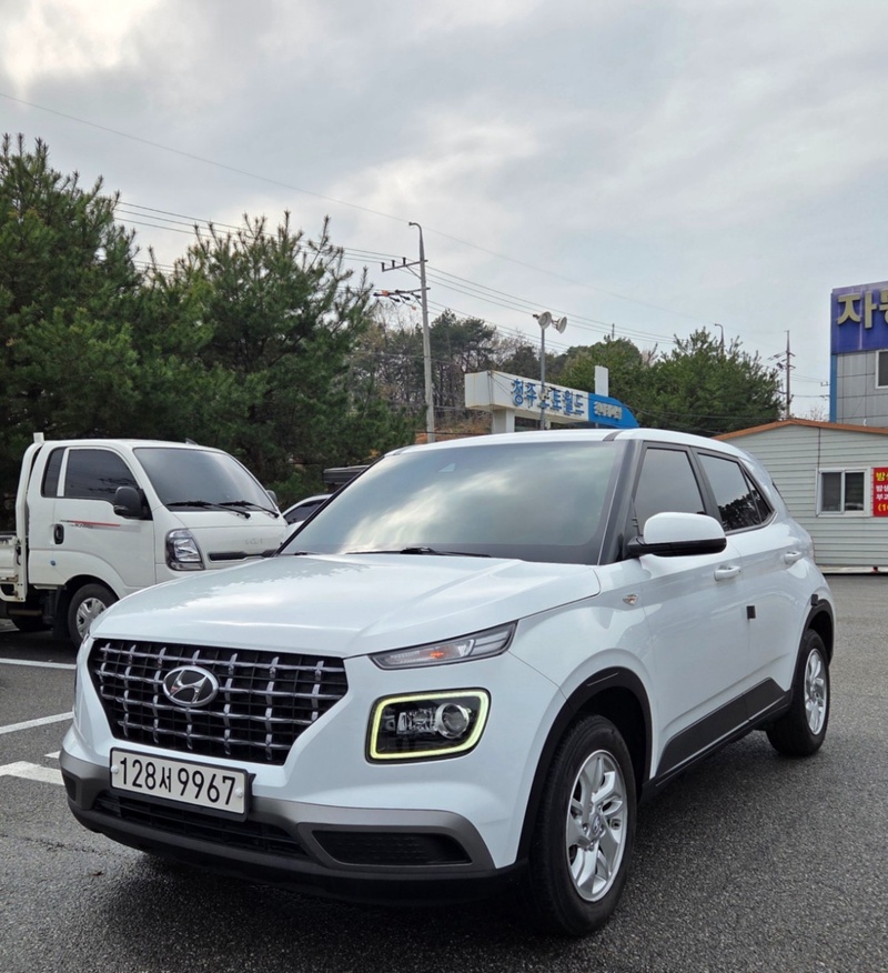 Hyundai Venue