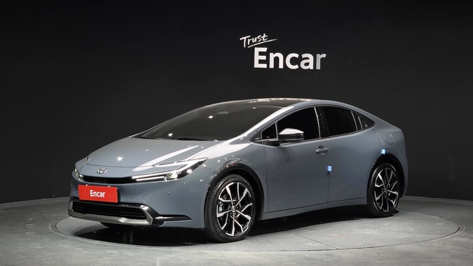 Toyota Prius 2025