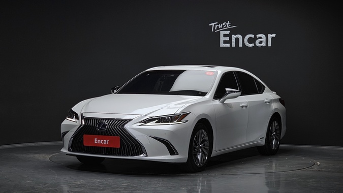 Lexus ES 2021