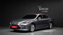 Lexus ES 2019