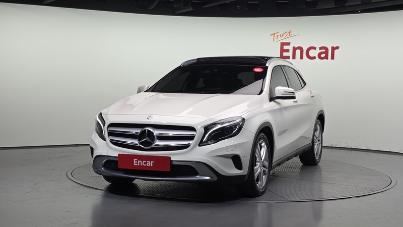 Mercedes-Benz GLA-Class