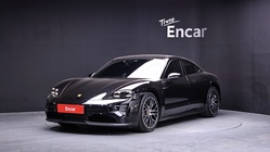 Porsche Taycan 2022