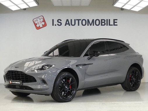 Aston Martin DBX 2022