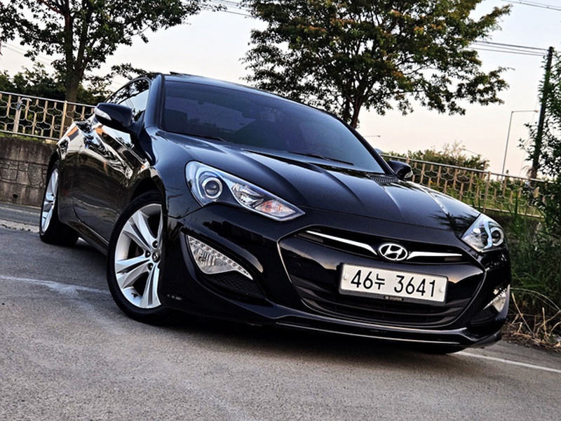 Hyundai Genesis