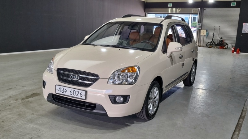 Kia Carens