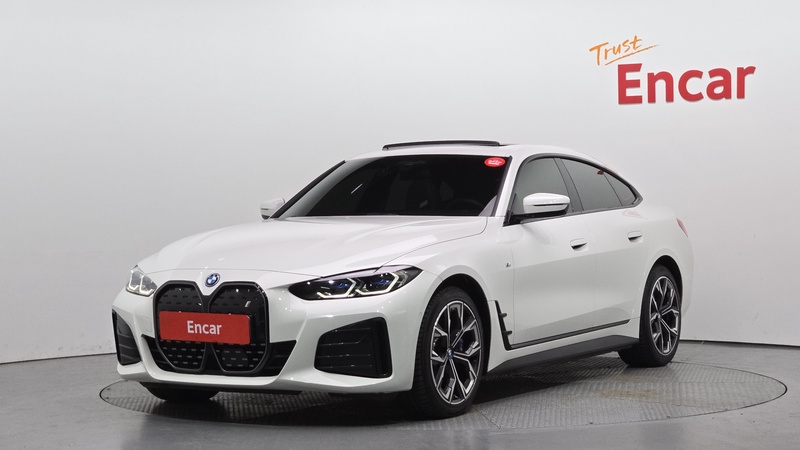 BMW i4