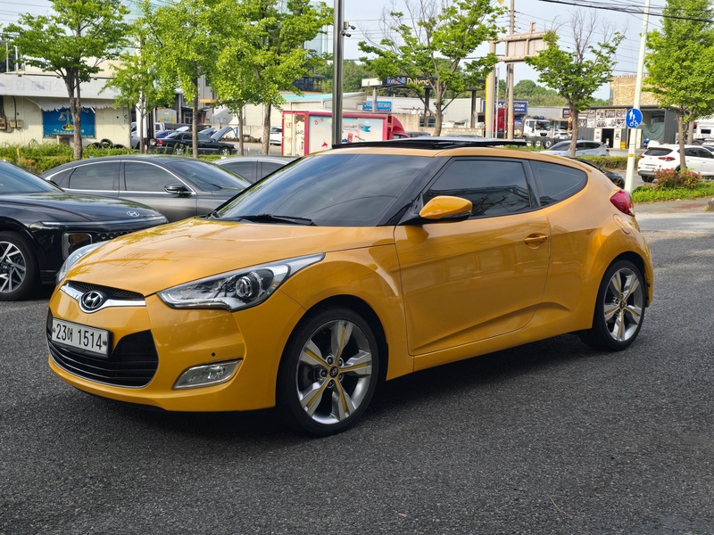 Hyundai Veloster