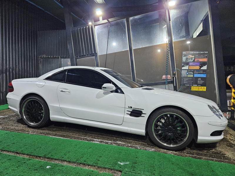 Mercedes-Benz SL-Class