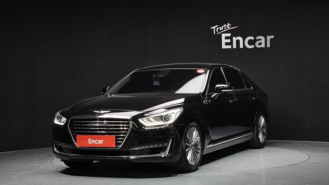 Genesis EQ900 2017