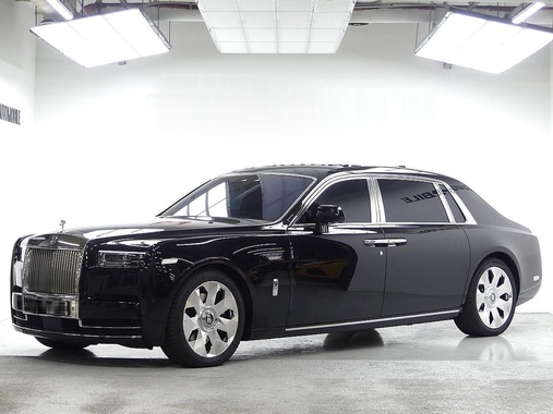 Rolls-Royce Phantom 2023