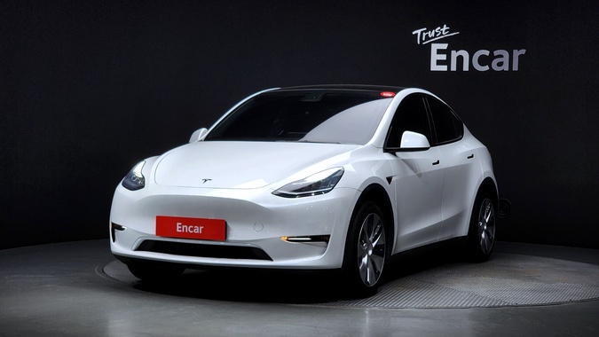 Tesla Model Y 2021