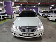 Mercedes-Benz E-Class 2010