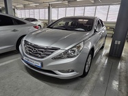 Hyundai Sonata 2010