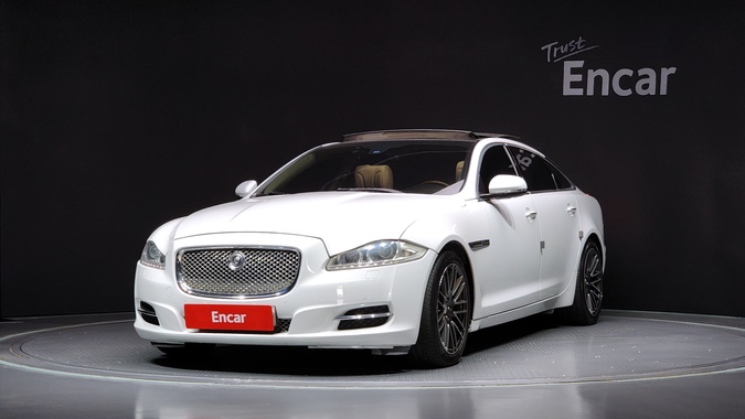 Jaguar XJ 2013