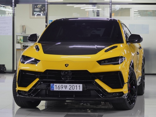 Lamborghini Urus 2024