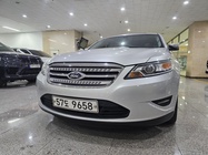 Ford Taurus 2011