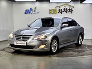 Hyundai Genesis 2012