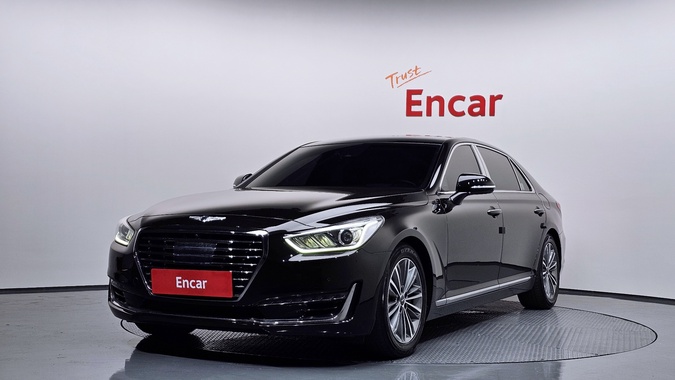 Genesis EQ900 2017