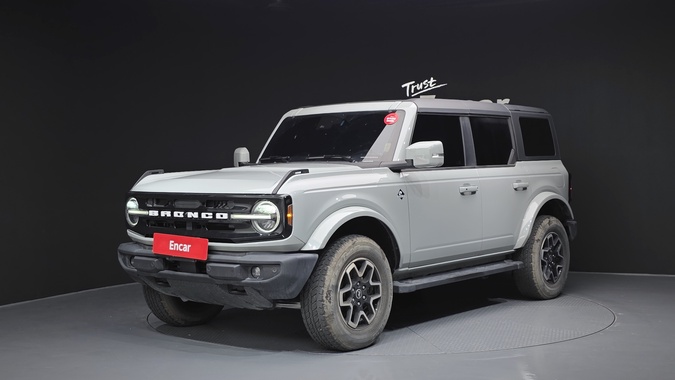 Ford Bronco 2023