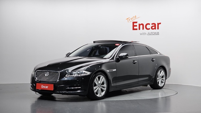Jaguar XJ 2011