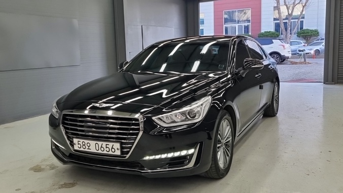 Genesis EQ900 2016