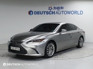 Lexus ES 2019