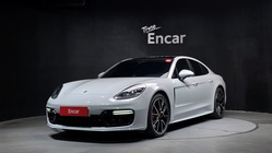 Porsche Panamera 2019