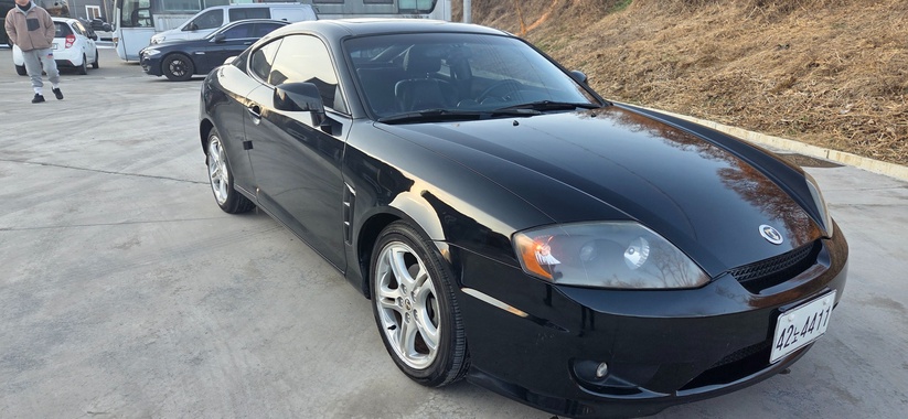 Hyundai Tuscani 2004