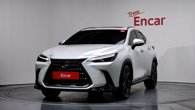 Lexus NX 2024