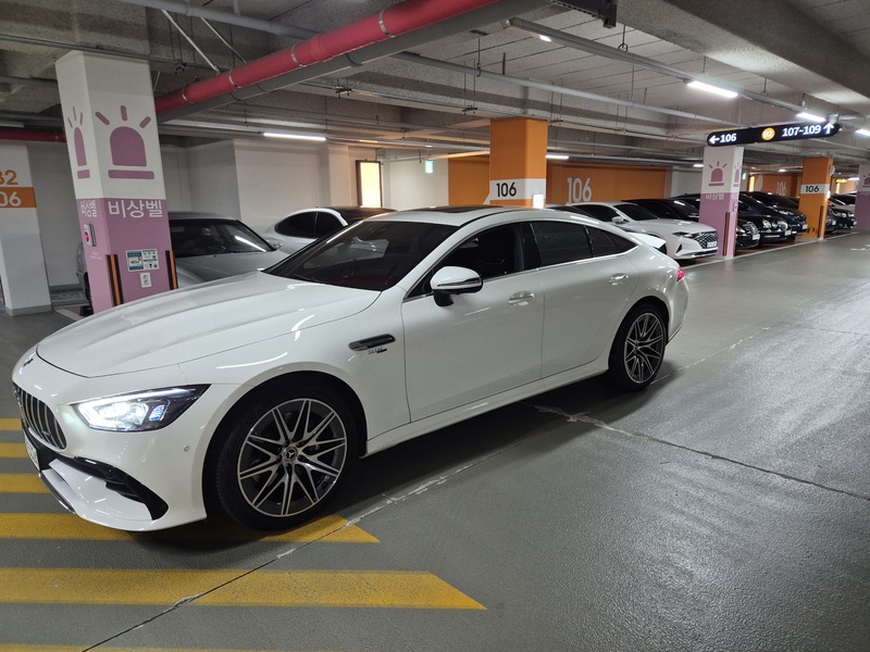 Mercedes-Benz AMG GT